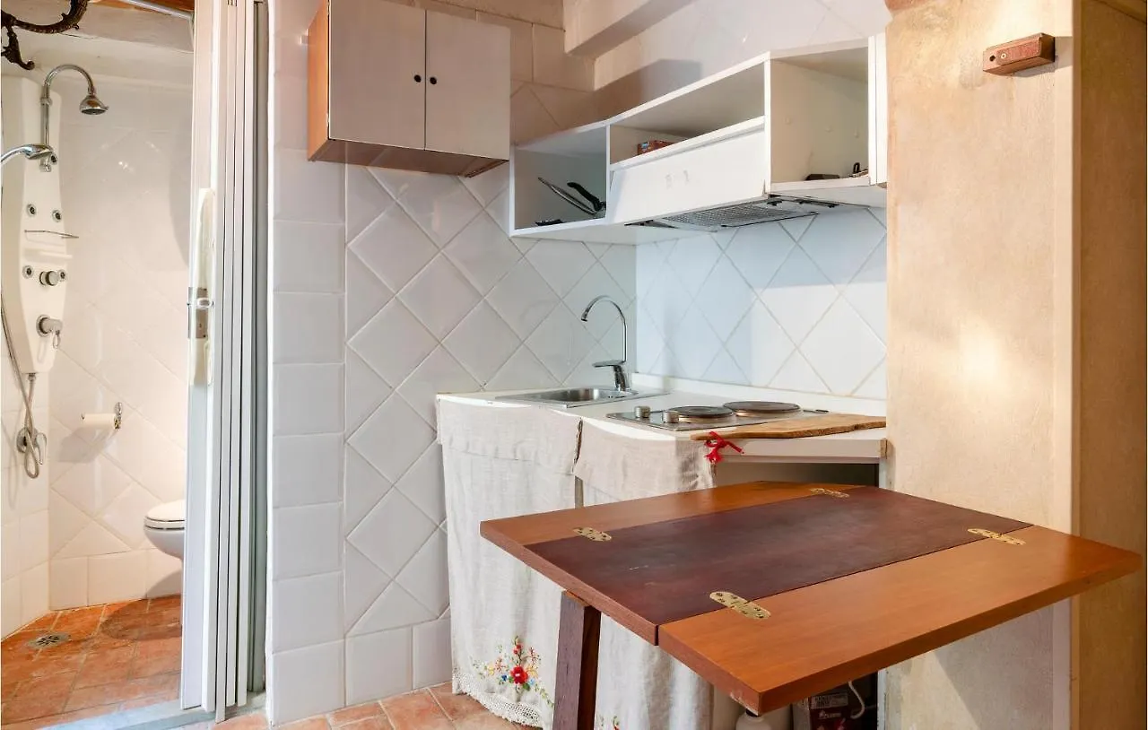 Amazing Apartment In Firenze With Kitchen